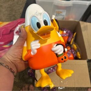 Disney Parks 2022 Happy Halloween Donald Duck Candy Corn Sipper Cup with Strap